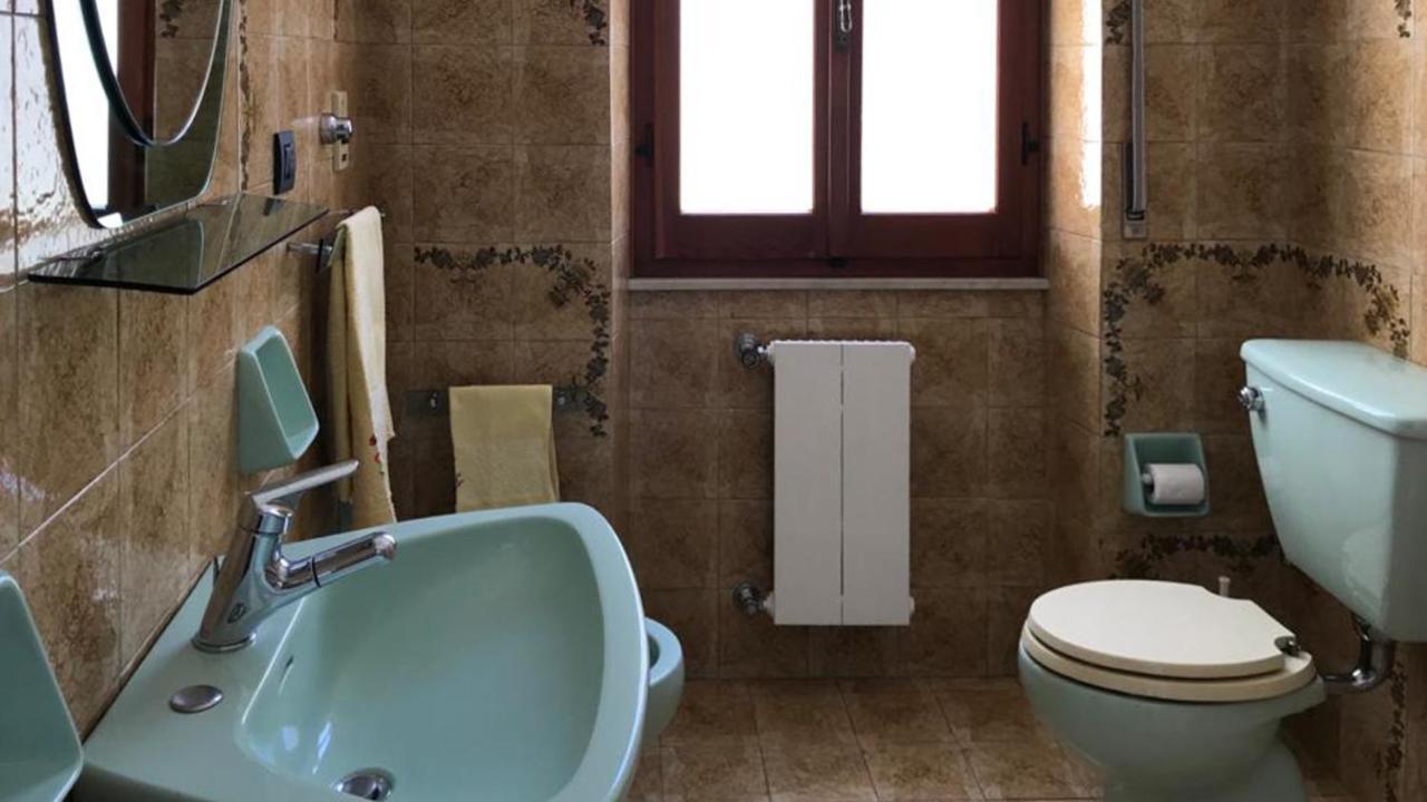 Casa Vacanze Zarinu Orgosolo Kültér fotó
