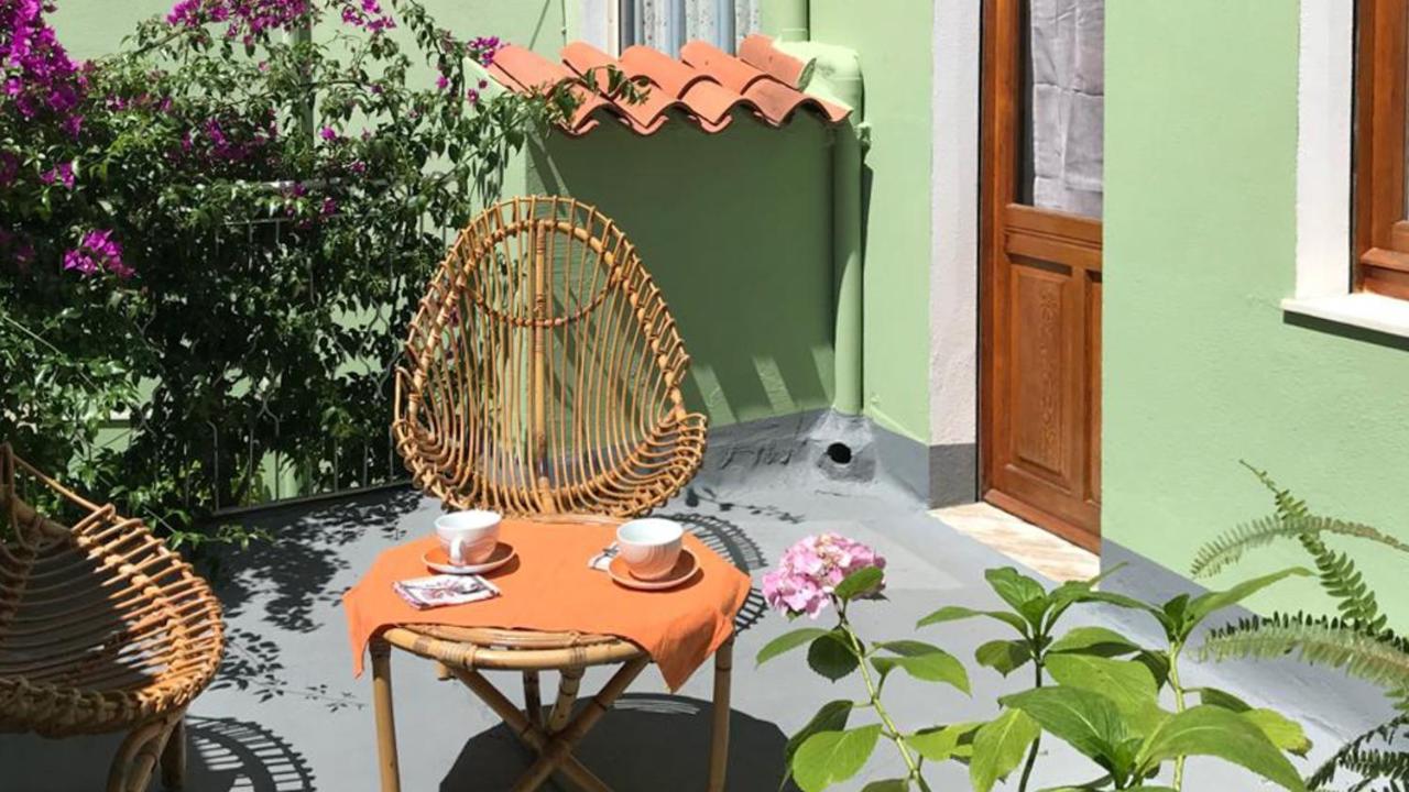 Casa Vacanze Zarinu Orgosolo Kültér fotó