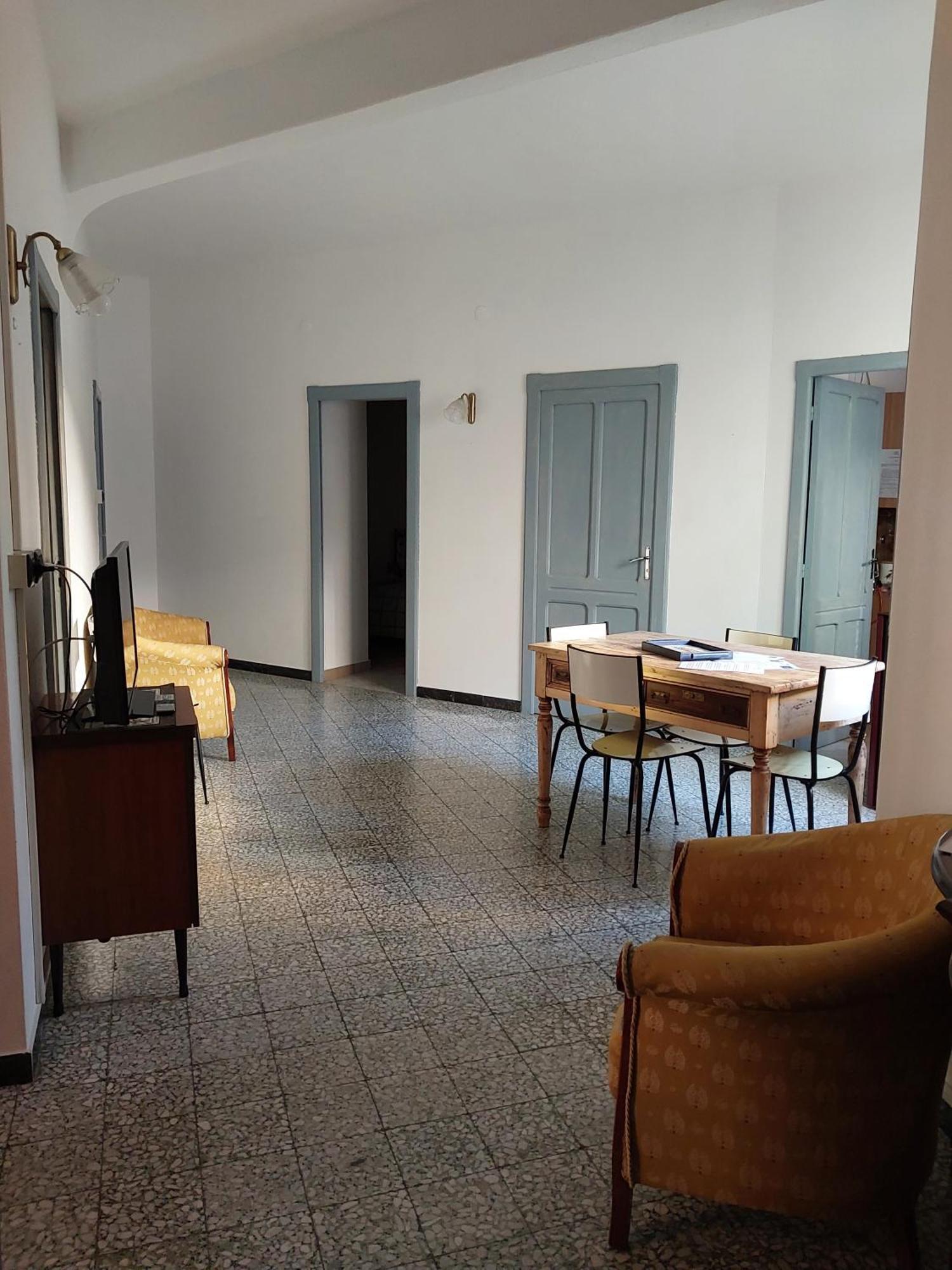 Casa Vacanze Zarinu Orgosolo Kültér fotó
