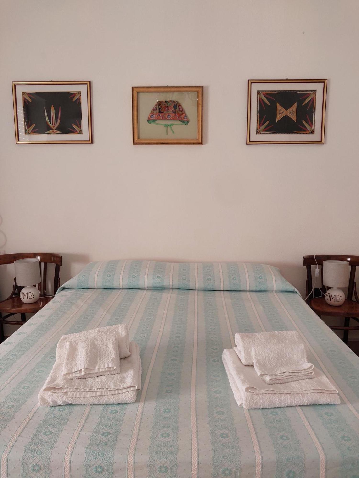 Casa Vacanze Zarinu Orgosolo Kültér fotó