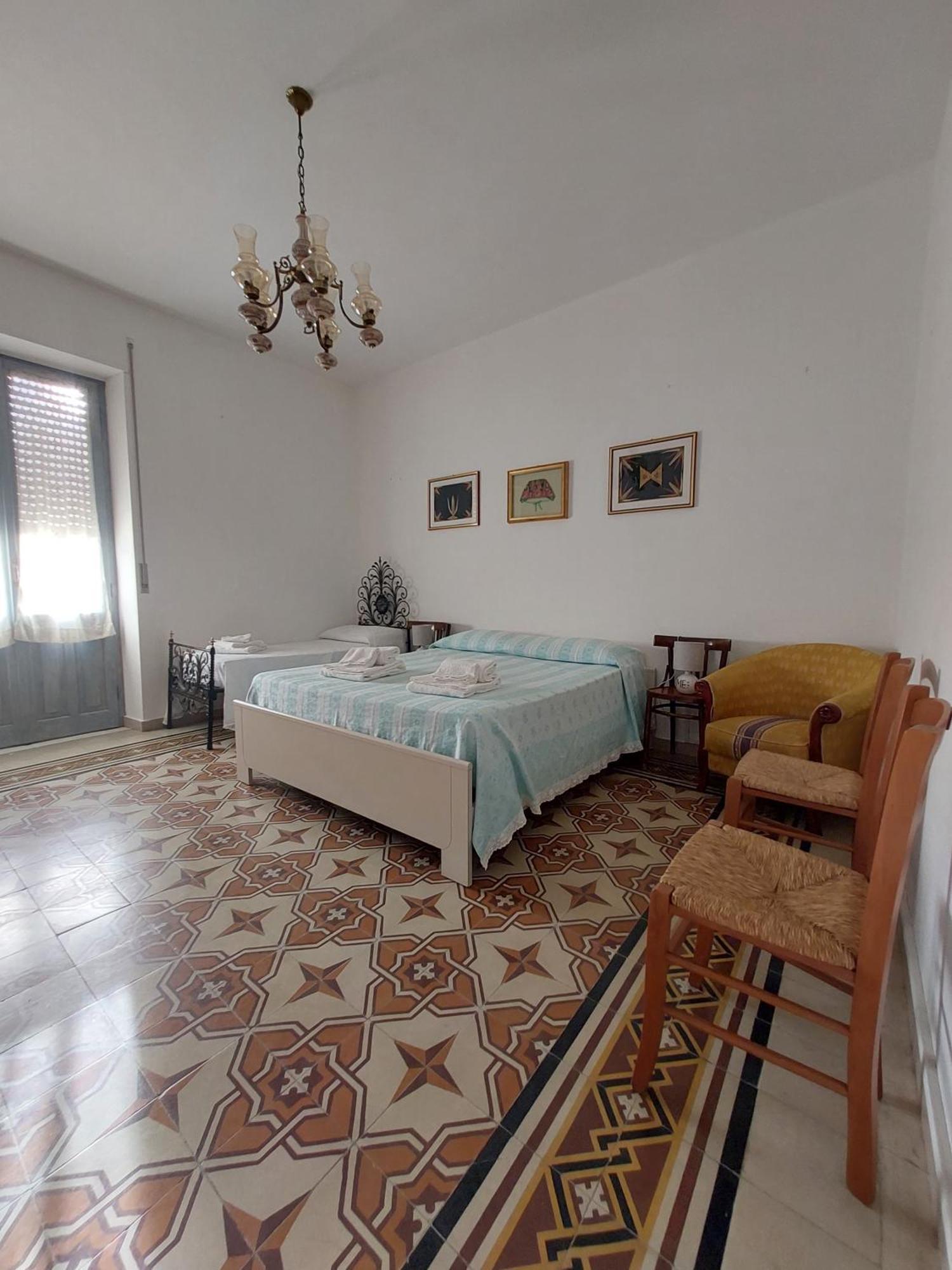 Casa Vacanze Zarinu Orgosolo Kültér fotó