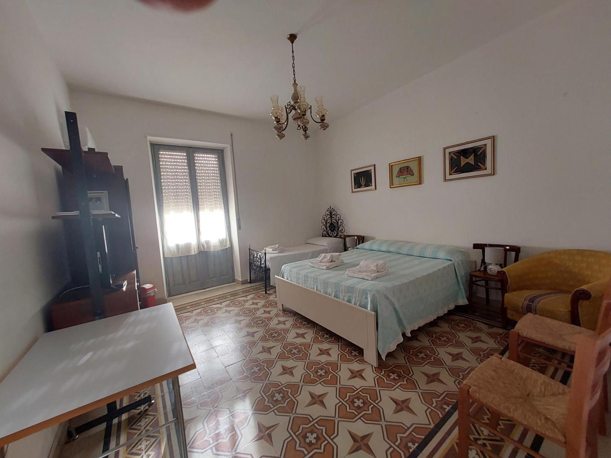 Casa Vacanze Zarinu Orgosolo Kültér fotó